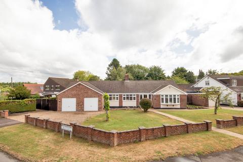 3 bed property, in Willow Walk, £700,000