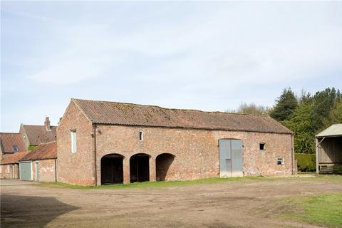 5 bed property, in Barn 1, £575,000