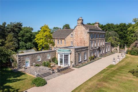10 bed property, in Patrick Brompton, £2,500,000