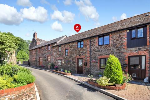 2 bed property, in 1 Eggesford Country Estate, £197,500