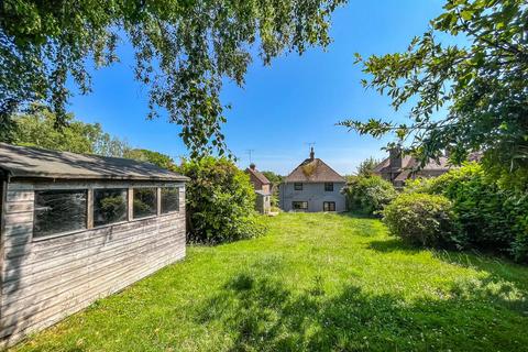 3 bed property, in Langham Road, £499,950