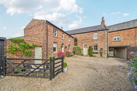 5 bed property, in Lingham Lane, £750,000