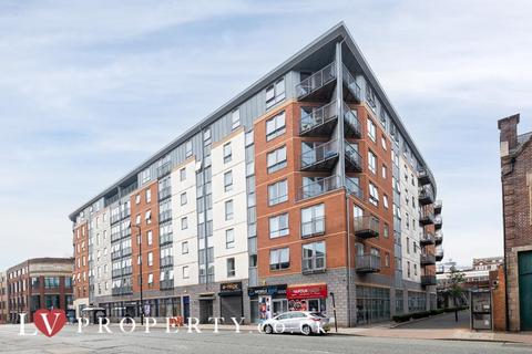 2 bed property, in Hall Street, £140,000