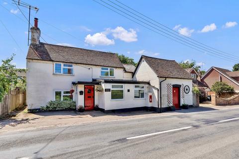 4 bed property, in Henfield Road, £550,000