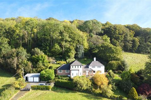 4 bed property, in Llanfyllin, £500,000