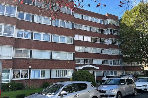 2 bed property, in Willesden Lane, £559,000