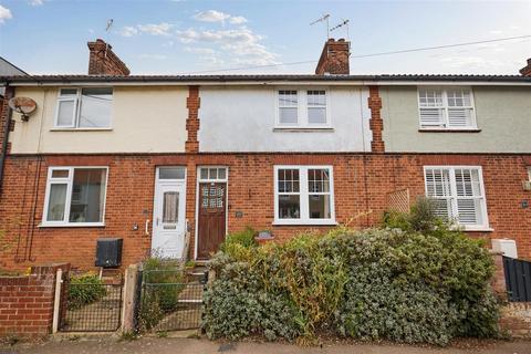 3 bed property, in North Road, £400,000