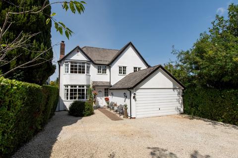 4 bed property, in Malthouse Lane, £925,000