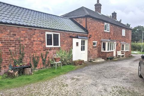 3 bed property, in High Bridge Road, £270,000