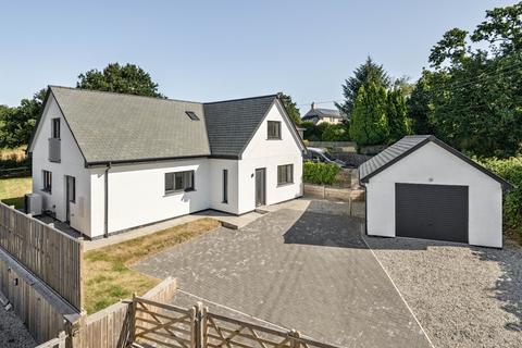 4 bed property, in ., £455,000