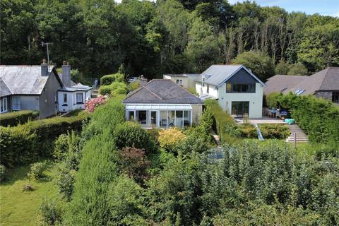 3 bed property, in Yelverton, £350,000