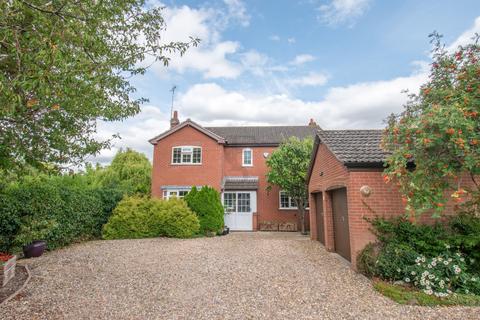 4 bed property, in Shanklin Gardens, £599,000