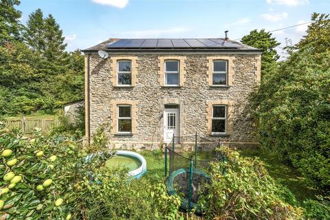4 bed property, in Grenville Road, £560,000