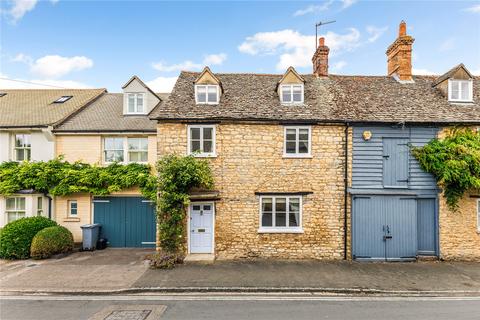 3 bed property, in Park Lane, £635,000