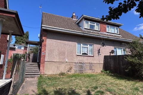 3 bed property, in Albert Road, £175,000