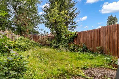 2 bed property, in Hertford Road, £535,000