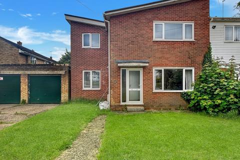 4 bed property, in Rosabelle Avenue, £325,000