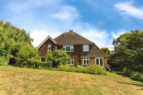3 bed property, in The Brow, £850,000