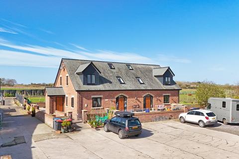 5 bed property, in Brick House Lane, £1,350,000