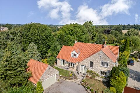 5 bed property, in Main Street, £1,100,000