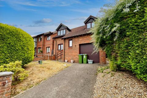 2 bed property, in Southampton SO16, £475,000