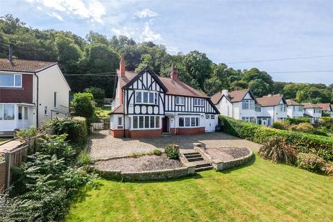 5 bed property, in Ael Y Bryn Road, £525,000