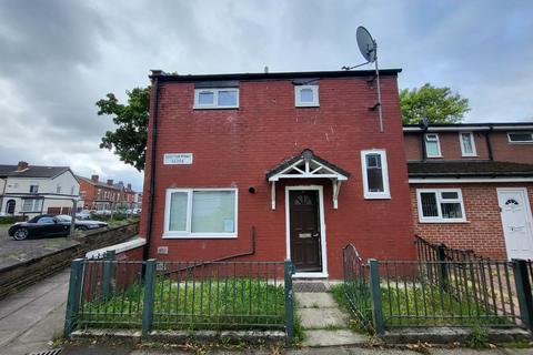2 bed property, in Southernby Close, £170,000
