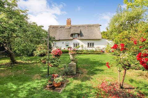 3 bed property, in Blunham Road, £525,000