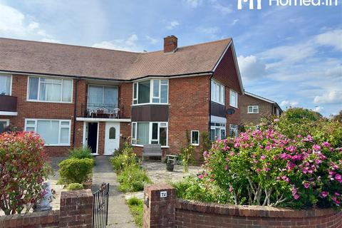 2 bed property, in Alinora Avenue, £280,000