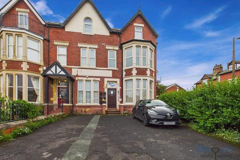 1 bed property, in Swiss Court, £79,995