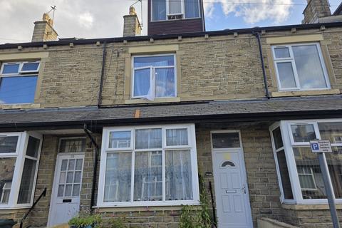 3 bed property, in Evelyn Avenue, £139,000