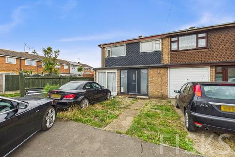 3 bed property, in Southwalters, £350,000