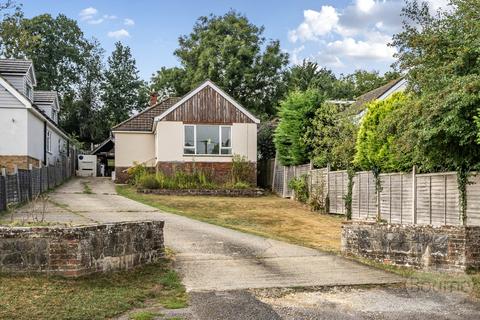 3 bed property, in Tilmore Gardens, £599,950