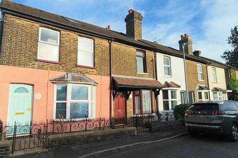 4 bed property, in Church Field, £350,000