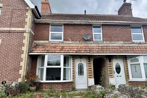 2 bed property, in Springfield Terrace, £205,000