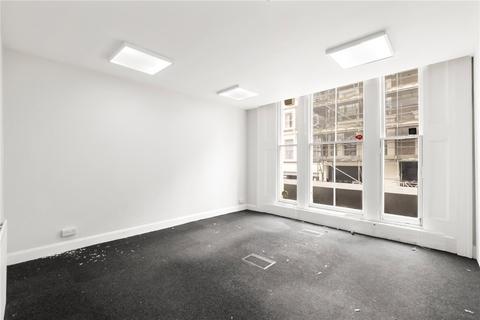 2 bed property, in Westbourne Grove, £925,000