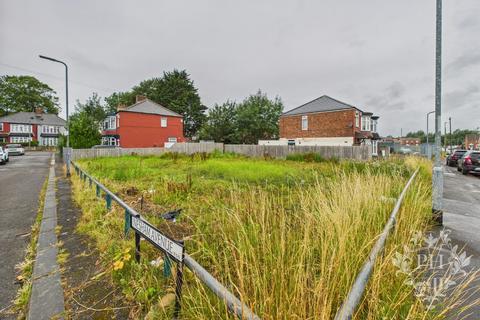 Land, in Springfield Road, £60,000