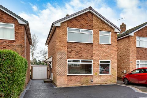 3 bed property, in 4 Easthall Close, £349,950