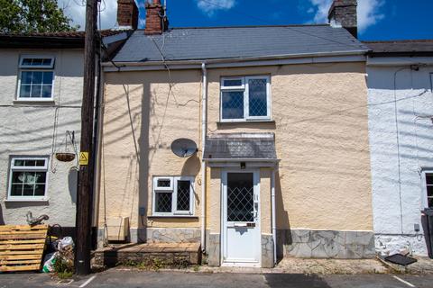 2 bed property, in New Street, £185,000