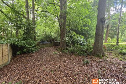 Land, in Newstead Abbey Park - Land, £110,000