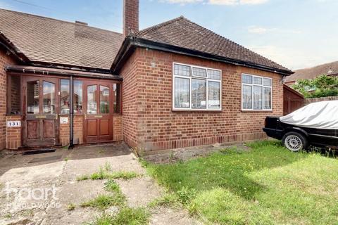 3 bed property, in Harrow Crescent, £475,000