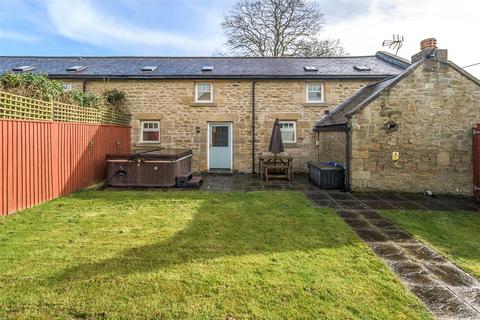3 bed property, in Field House Farm, £415,000