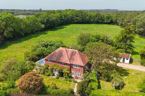 5 bed property, in Bleak Hill, £1,165,000