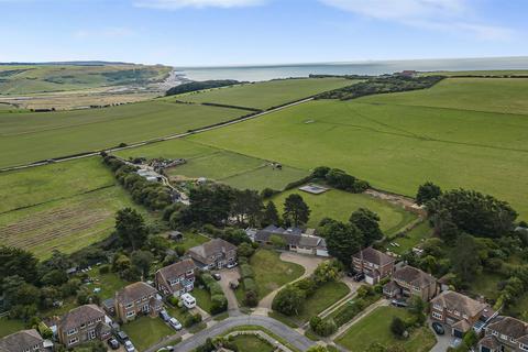 5 bed property, in South Way, £1,395,000