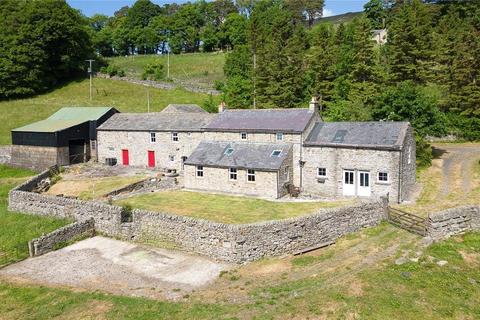 6 bed property, in Carrshield, £660,000