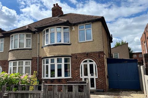 3 bed property, in Holyoake Road, £500,000