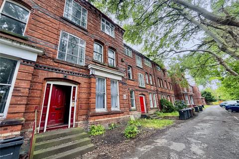 1 bed property, in Park Terrace, £92,000