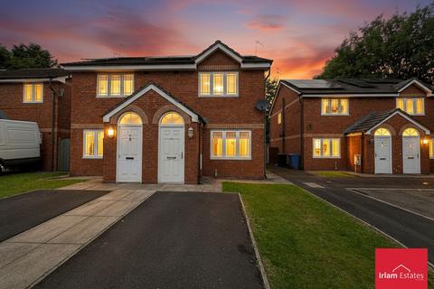 2 bed property, in Apple Blossom Grove, £115,000