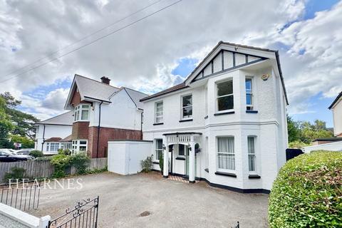 4 bed property, in Fitzharris Avenue, £530,000