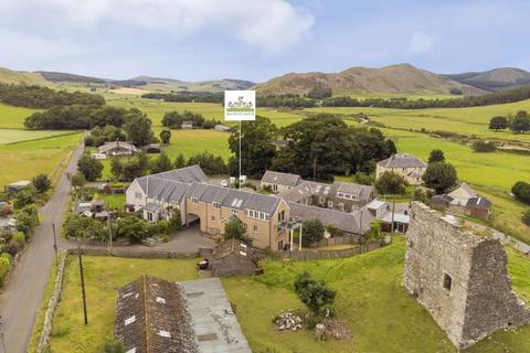 5 bed property, in 7 Castlehill Courtyard, £399,995